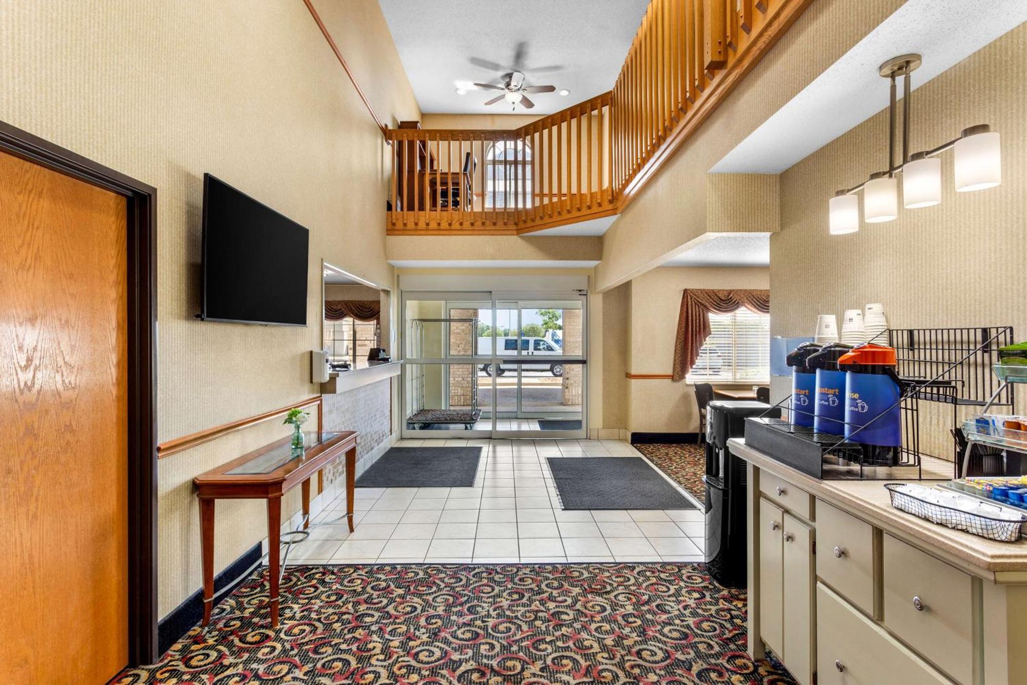 Best Western Oglesby Inn Экстерьер фото