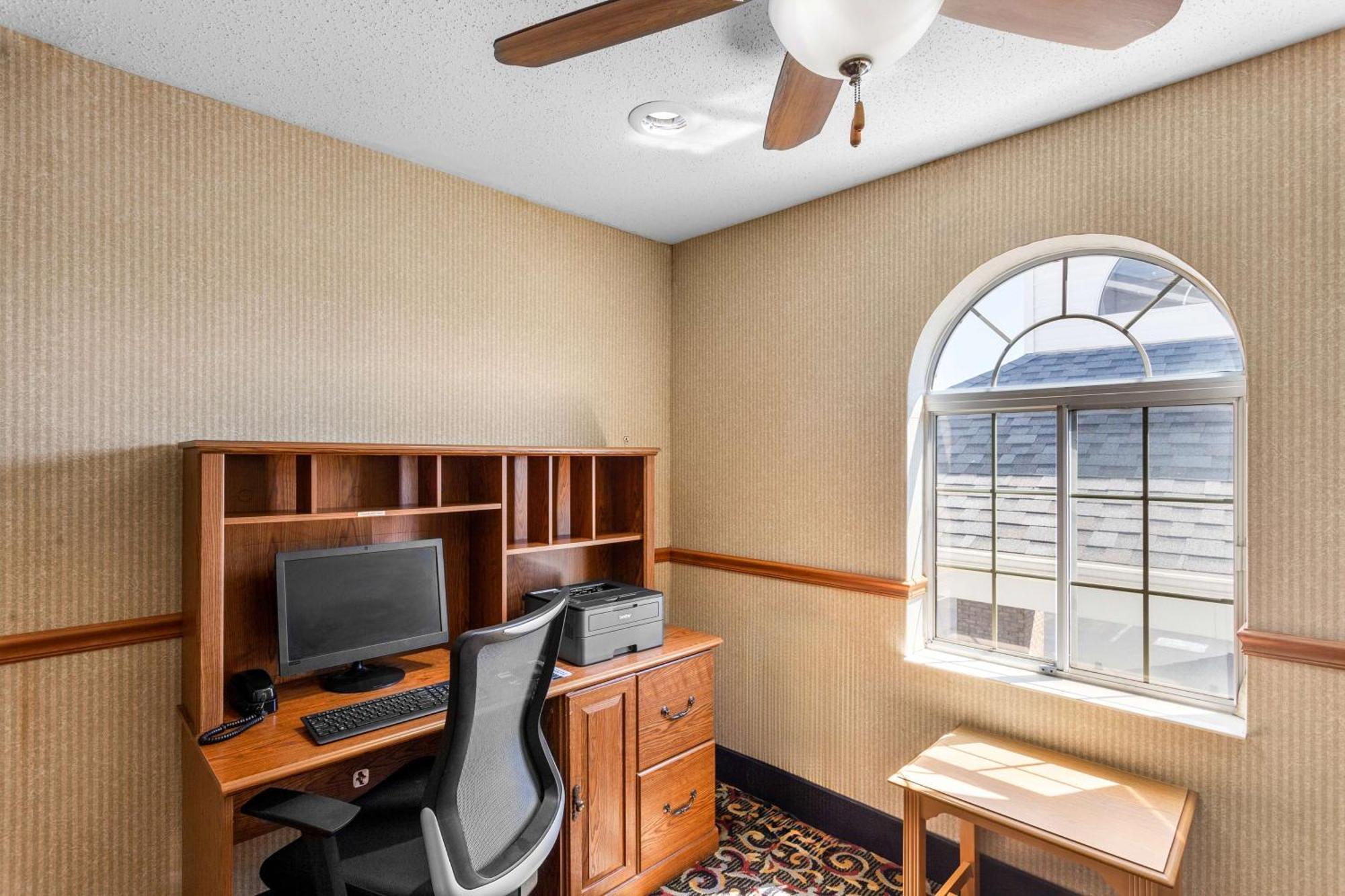 Best Western Oglesby Inn Экстерьер фото